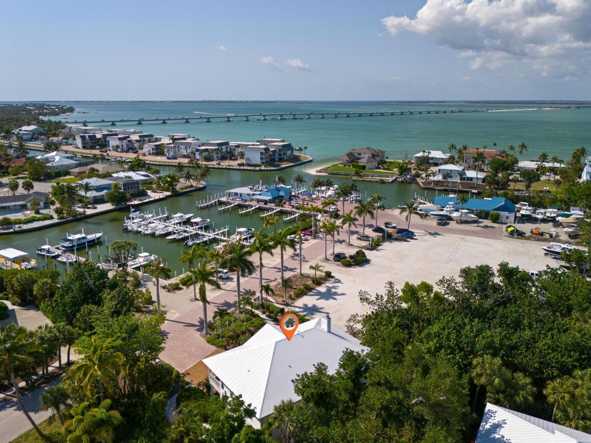Grandma Dot'S House- Marina Villa With Pool And Bikes Sanibel Exterior photo